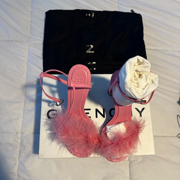 Givenchy G-Cube feather sandal in bright pink 40 - Picture 3 of 11